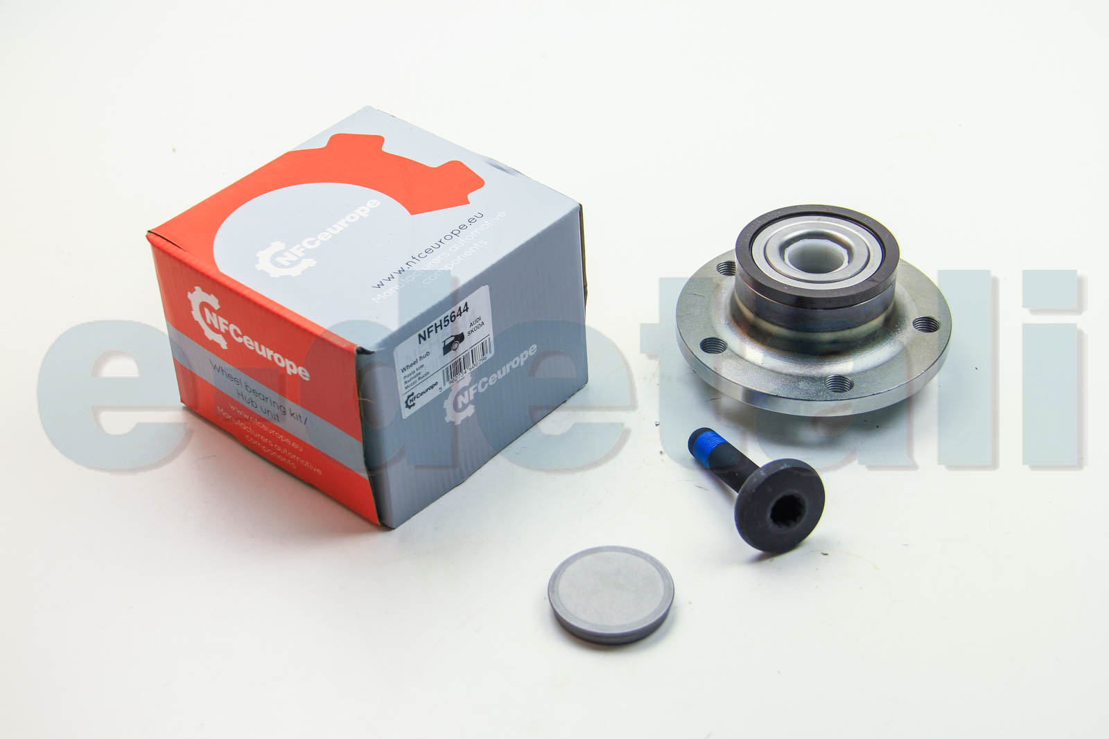 NFH5644 NFC EUROPE Подшипник ступицы зад. Golf V/Passat B6>/A3 04> (32x137)